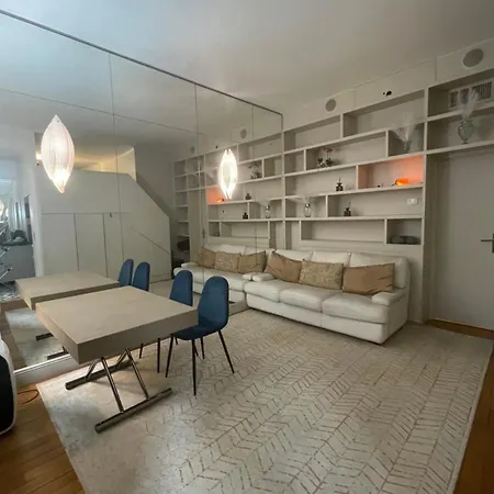 Appartamento élégant Avec Mezzanine Porte Des Ternes Parigi